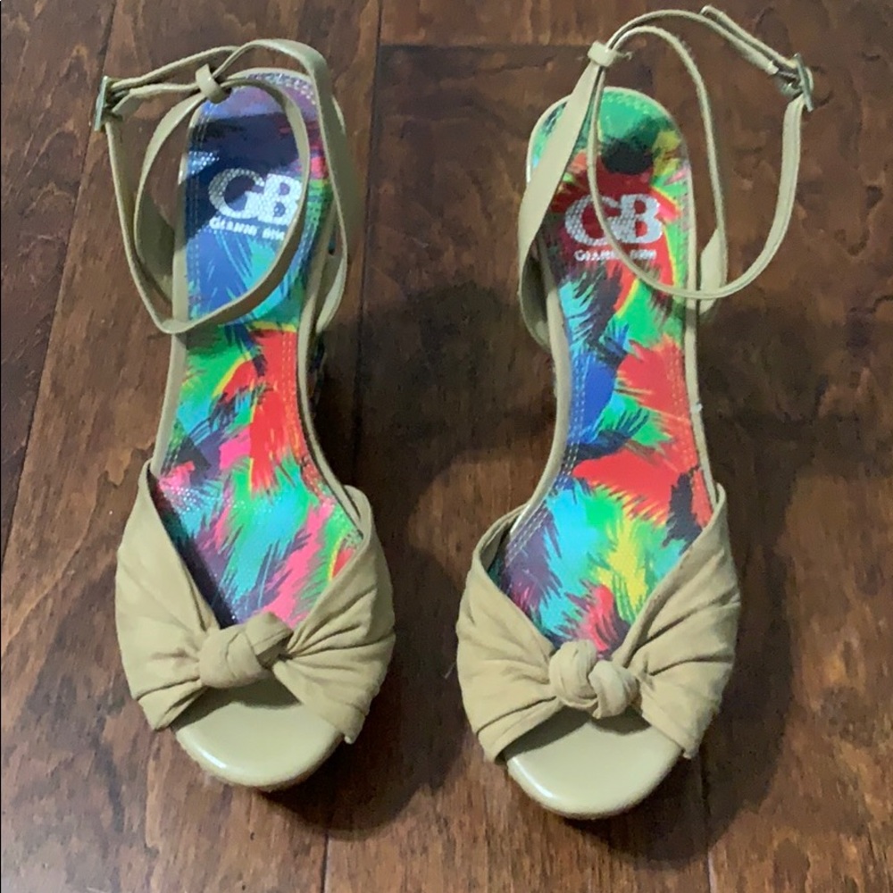 Gianni Bini Wedges